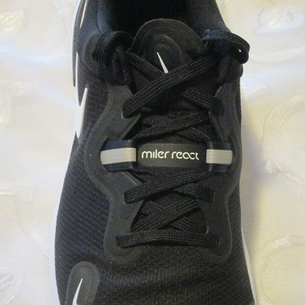 #SOLD# NIKE MEN’S REACT MILER – NWT 9 - Picture 7 of 12